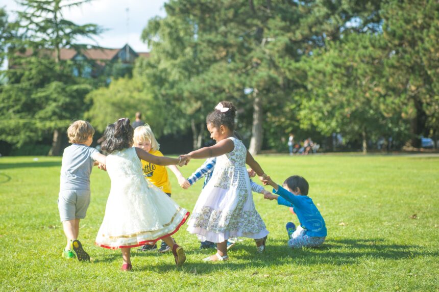 Pre-school play with friends lowers risk of mental health problems later